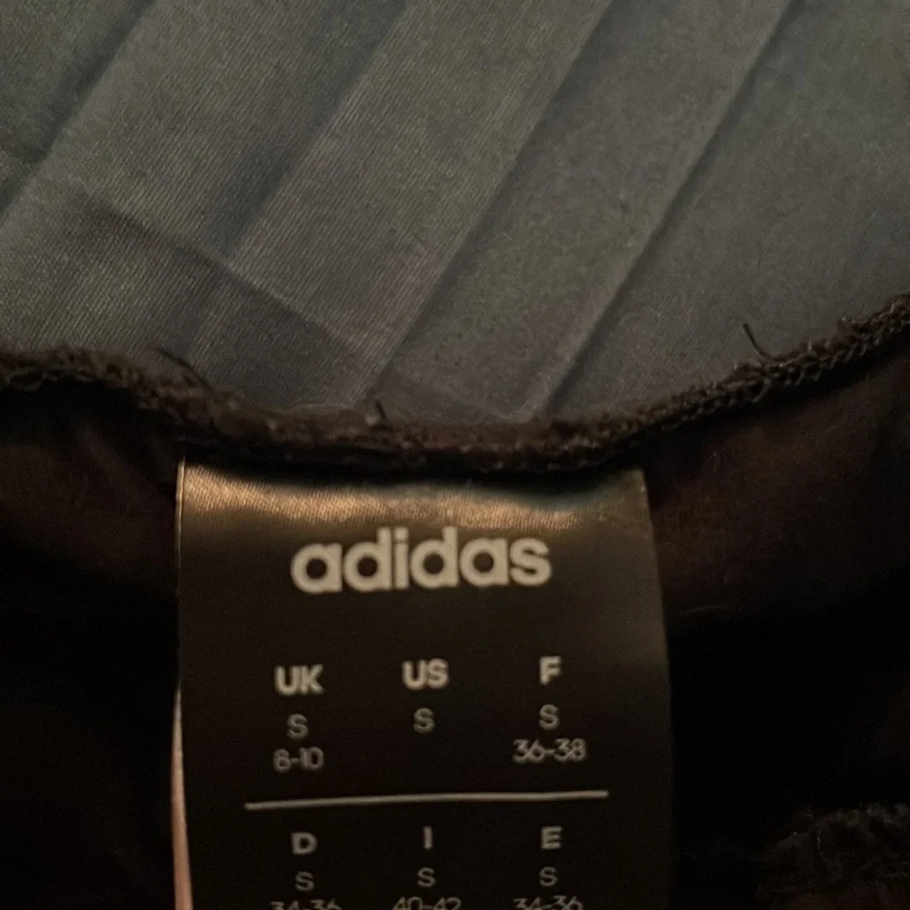Women’s Adidas Joggers - Picture 5 of 5